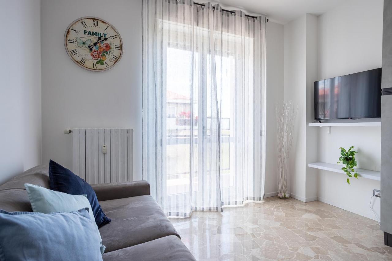 Milano City Apartments - Parking And Comfort - Spacious Apt Up To 8 Pax Exteriér fotografie